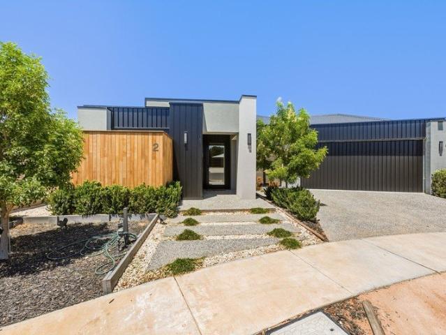 Modern Fully Furnished Home with Luxury Finishes