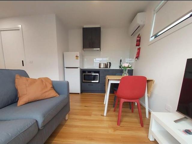 Modern Fully Furnished Room with Private Kitchenette – All Utilities Included