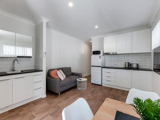 MODERN, FULLY FURNISHED, STUDIO APARTMENT