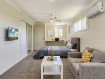 MODERN, FULLY FURNISHED, STUDIO APARTMENT