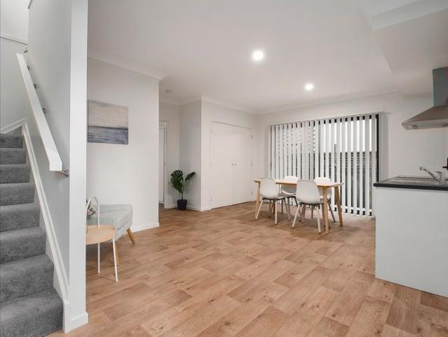 MODERN, FULLY FURNISHED, STUDIO APARTMENT