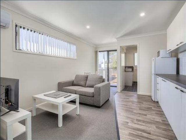 MODERN, FULLY FURNISHED, STUDIO APARTMENT