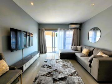 Modern Fully Furnished Two Bedroom Duplex for Rent – Blackburn Road