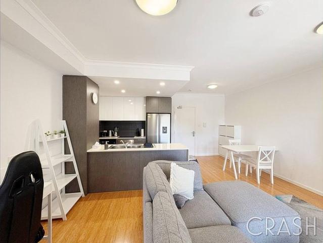 Modern Fully Furnished 1 Bedroom Apartment – Just 10 Minutes from Perth CBD!