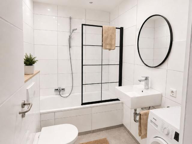 Modern & fully furnished 2 room apartment in good location with south facing balcony, Heidelberg Amsterdam Apartments for Rent
