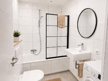 Modern & fully furnished 2 room apartment in good location with south facing balcony, Heidelberg Amsterdam Apartments for Rent