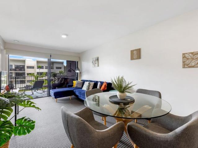 Modern Fully Furnished 3 Bedroom Apartment in Resort Style Complex