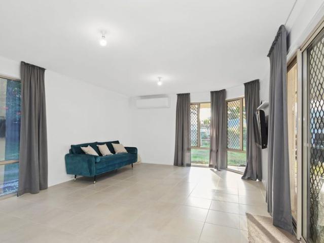 Modern Fully Furnished 4 Room Share House – Bills Included!