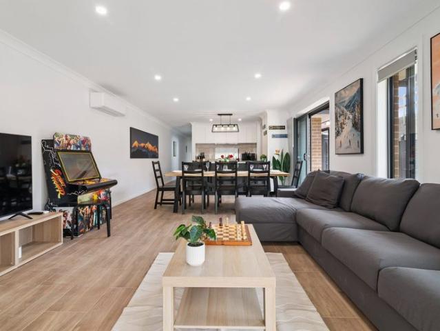 Modern, Fully Furnished 5 Bedroom Home Ready to Move In