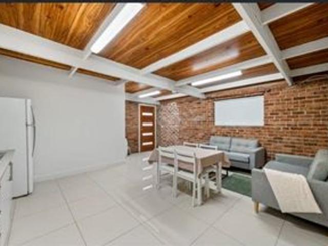Modern Fully Tiled Granny House on a Highly Desired Street