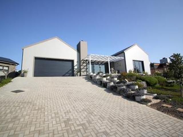 modern, functional home in rheebok v.