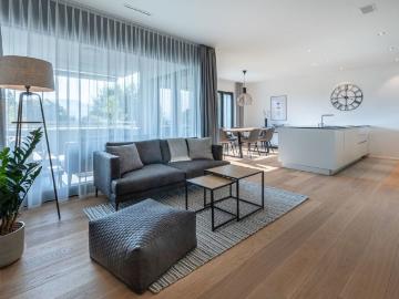 Modern, furnished and central – 3.5 room apartment in Rotmonten