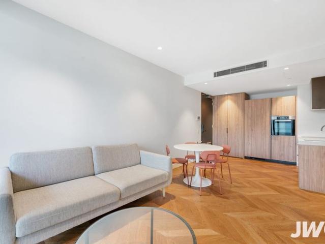 Modern Furnished Apartment in the Heart of South Yarra