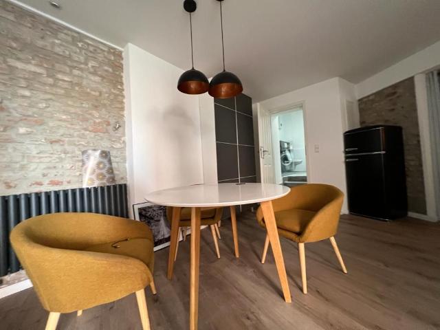 Modern furnished Apartment in beautiful old Brickbuilding near the center of Nuernberg, Nurnberg Amsterdam Apartments for Rent