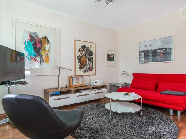 Modern furnished apartment in Essen Rüttenscheid with balcony, Essen Amsterdam Apartments for Rent