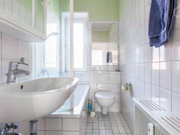 Modern furnished apartment in Essen Rüttenscheid with balcony, Essen Amsterdam Apartments for Rent
