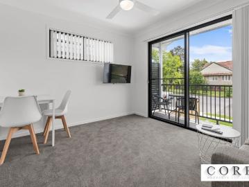 MODERN FURNISHED APARTMENT IN EXCELLENT LOCATION