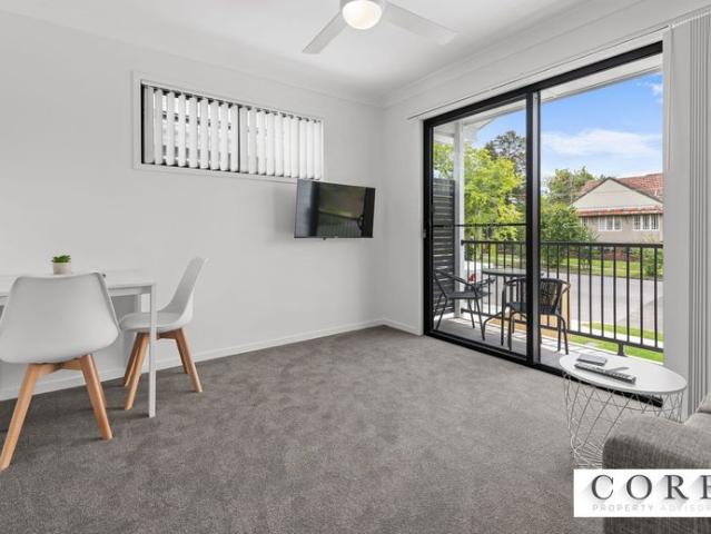 MODERN FURNISHED APARTMENT IN EXCELLENT LOCATION