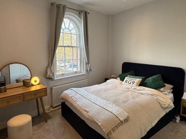 Modern Furnished City Centre Flat