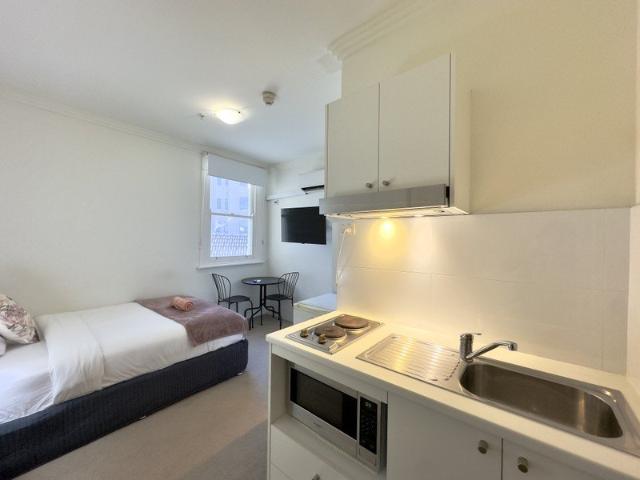 Modern Furnished Studio Units in Potts Point Move In Today!