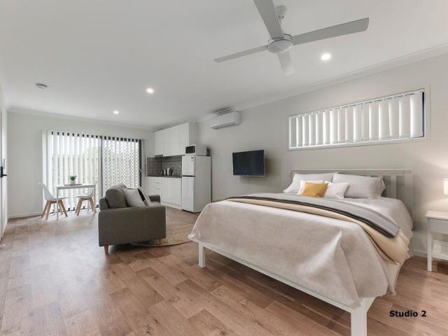MODERN FURNISHED STUDIO WITH BILLS INCLUDED!