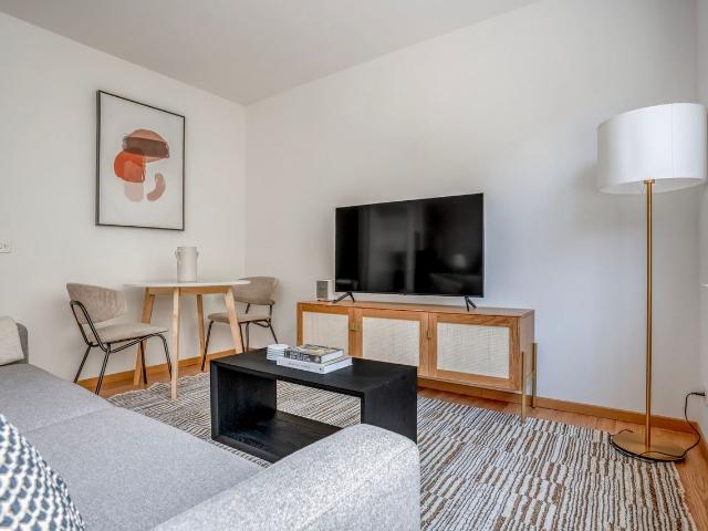Modern Furnished Studio in Gundeldingen, Basel, Basel Amsterdam Apartments for Rent