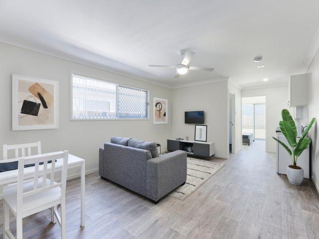 MODERN FURNISHED STUDIO IN LOWSET BUILDING