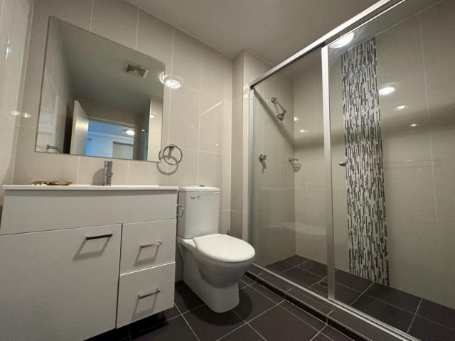 MODERN & FURNISHED TWO BEDROOM UNIT IN THE HEART OF RYDE