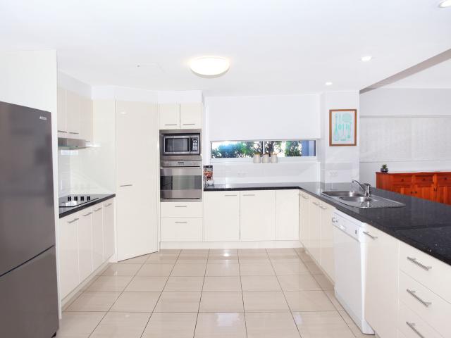 Modern Furnished Unit in the Heart of Mooloolaba