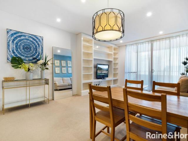Modern Furnished 2 Bedroom Luxury Apartment in Burwood B1 Square