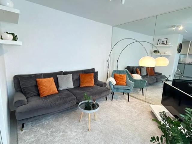 Modern furnished 2 room apartment with breathtaking roof terrace in Schwabing