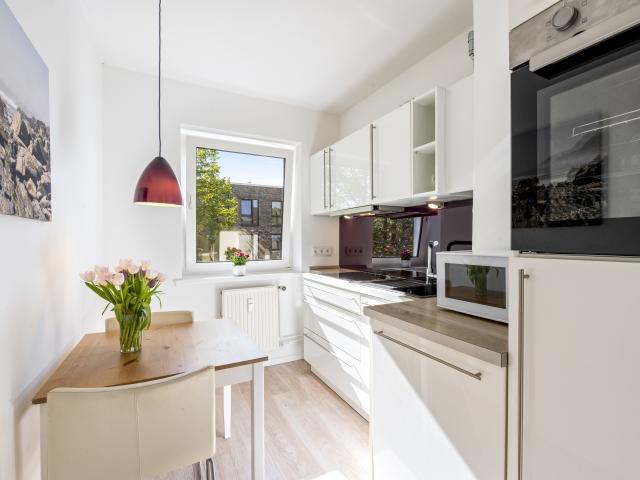 Modern Furnished 3 Room Apartment in Hamburg Barmbek