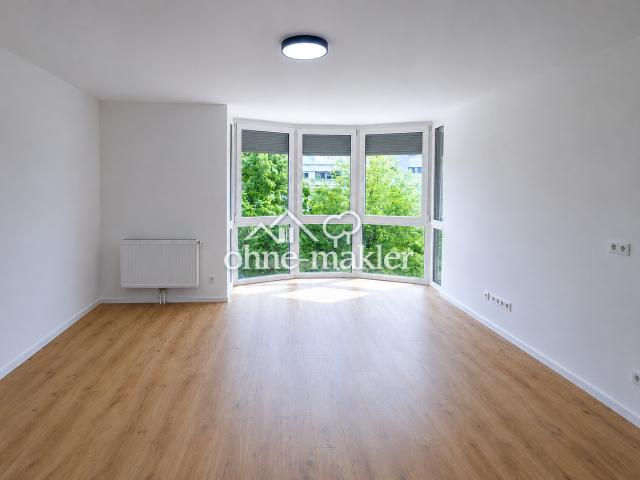 Modern kernsaniert provisionsfrei – stilvolles Wohnen mit besonderer Panorama Fensterfront