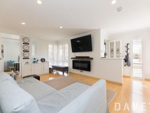 Modern Kingsley Living