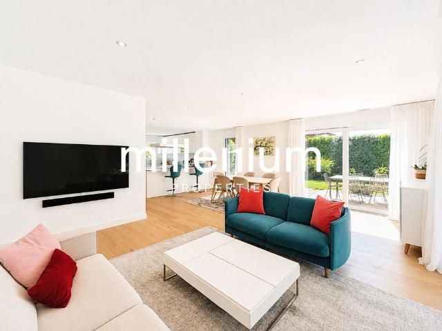 Modern house combining comfort and modernity in Chavannes des Bois