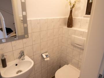 Modern House in South of Bremen, Bremen Amsterdam Apartments for Rent