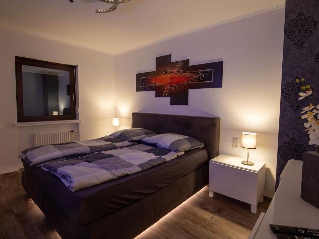 Modern House in South of Bremen, Bremen Amsterdam Apartments for Rent