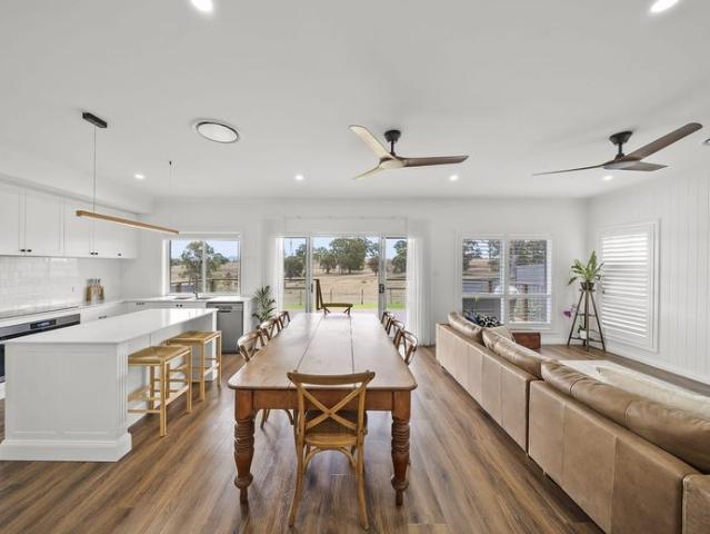 Modern House in Wyndham Ridge Estate