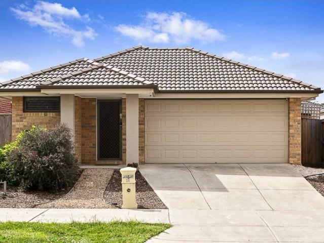 Modern Home 4 Bedroom For Rent!