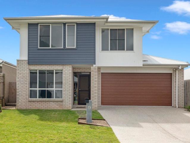 MODERN HOME WITH ALL THE PREMIUM UPGRADES!