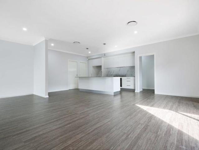 Modern Home with Comfort, Space & Convenience
