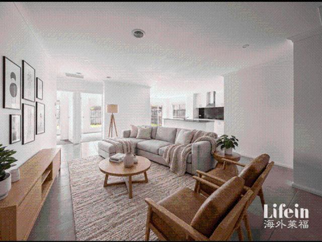 Modern Home with Fully Fenced Yard in Point Cook
