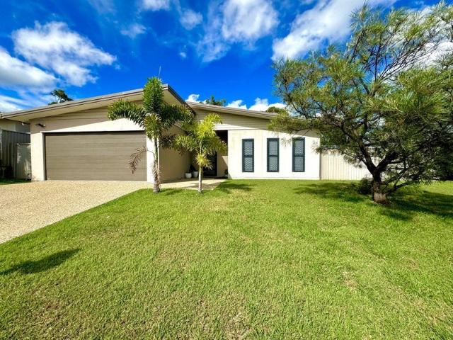 MODERN HOME WITH HIGH CEILINGS, LARGE BEDROOMS, SPACIOUS LIVING AND POWERED SHED!