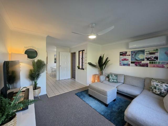 MODERN HOME WITH SELF CONTAINED GRANNY FLAT