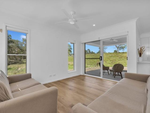 Modern Home, Country Lifestyle
