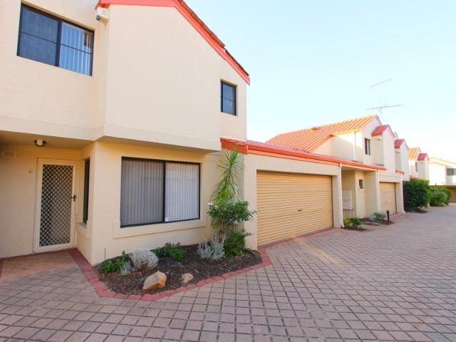 Modern Home, close to all amenities