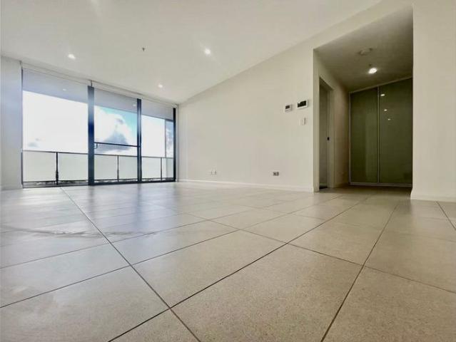 MODERN HOME | EXCELLENT NATURAL LIGHT | CITY VIEW