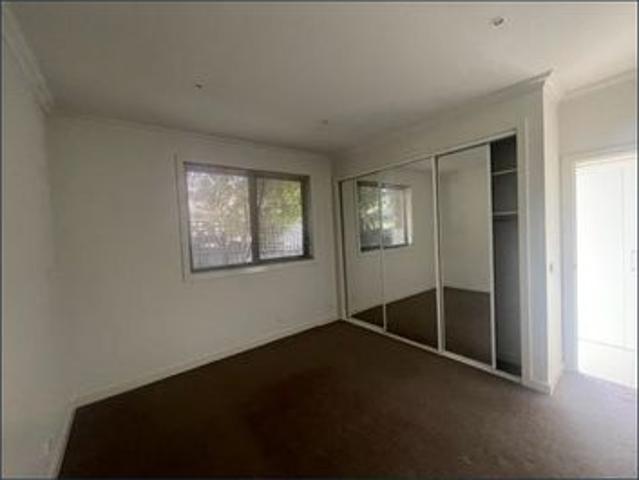 Modern home, Exceptional Location!
