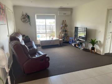 Modern Home for Lease in Prime Location