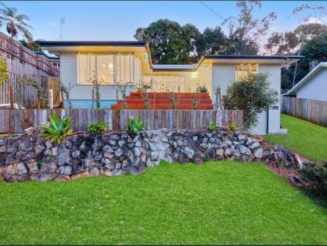Modern Home in the heart of Nambour